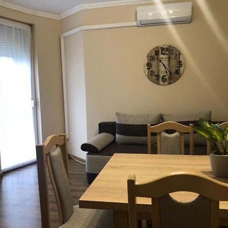 Alina Apartmanok Hajdúszoboszló Zewnętrze zdjęcie