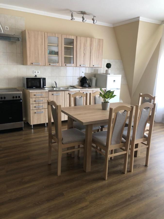 Alina Apartmanok Hajdúszoboszló Zewnętrze zdjęcie