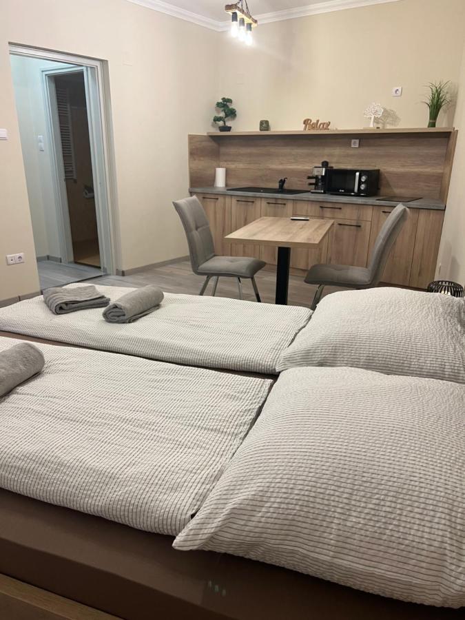 Alina Apartmanok Hajdúszoboszló Zewnętrze zdjęcie