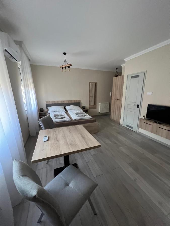 Alina Apartmanok Hajdúszoboszló Zewnętrze zdjęcie