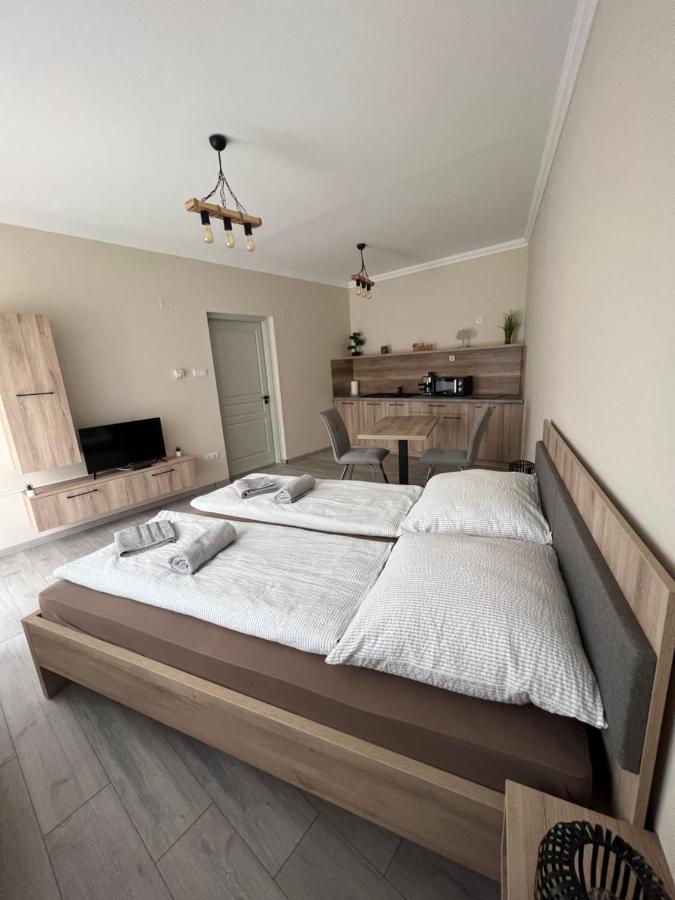Alina Apartmanok Hajdúszoboszló Zewnętrze zdjęcie